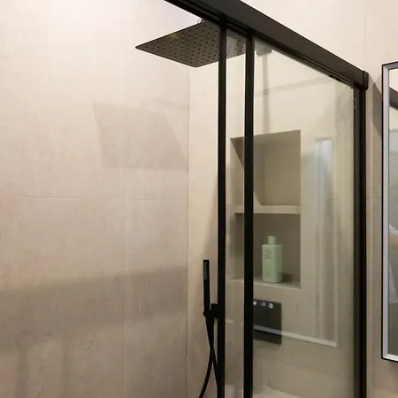Neuf Et Luxueux Climatise A 17 Apartment